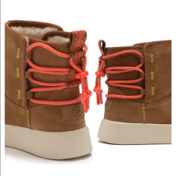 NWT Classic Boom Ankle Boot - Picture 3 of 4